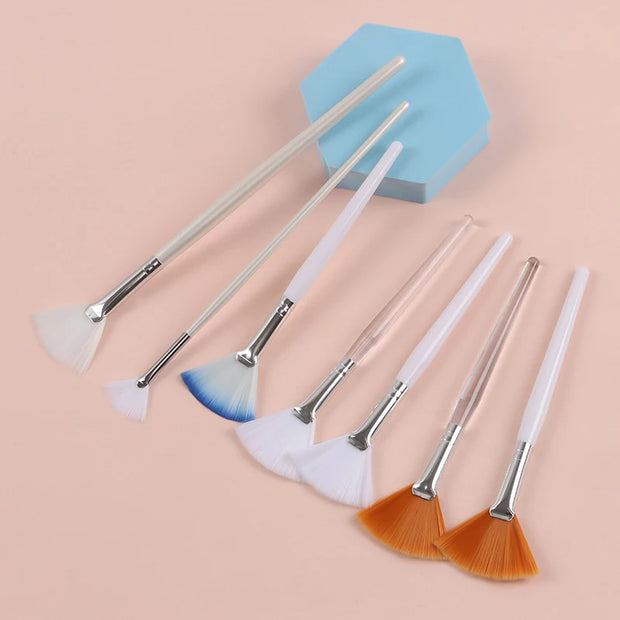 Portable Facial Mask Brush Fan Shaped DIY Skin Care Tool